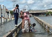Banjir Rob, Akses Keluar Masuk Pulau Pasaran Terganggu