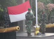 Danramil 410-06/Kedaton  Pimpin Upacara Bendera di Kodim 0410/KBL