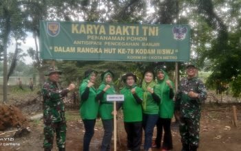 Tanam Ratusan Pohon, Letkol Rendra Ajak Warga Metro Buang Sampah Pada Tempatnya