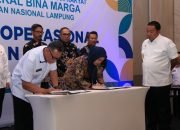 Pemerintah Provinsi Lampung dan Balai Pelaksanaan Jalan Nasional Lampung Lakukan Serah Terima Operasional Paket Inpres Jalan Daerah Tahun 2023