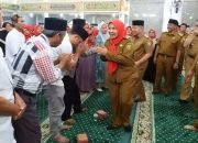 Walikota Eva Dwiana Lepas 710 Jemaah Pergi Umrah