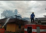 Gudang Frewedding Di Banjarsari Metro Utara Dilumat Habis Si Jago Merah.