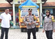 Kapolres Metro Dampingi Kabid Humas Polda Lampung Pantau Hasil Penghitungan Surat Suara Pemilu 2024.