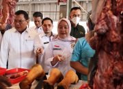 Pastikan Keamanan Bahan Pangan, Tim Jejaring Keamanan Pangan Provinsi Lampung Lakukan Pengawasan dan Uji Sampel Bahan Pangan di Pasar Tradisional Way Halim
