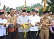 Gubernur Lampung Bersama Wahdi Sirajuddin Resmikan Jembatang Penghubung Metro – Lampung Timur.