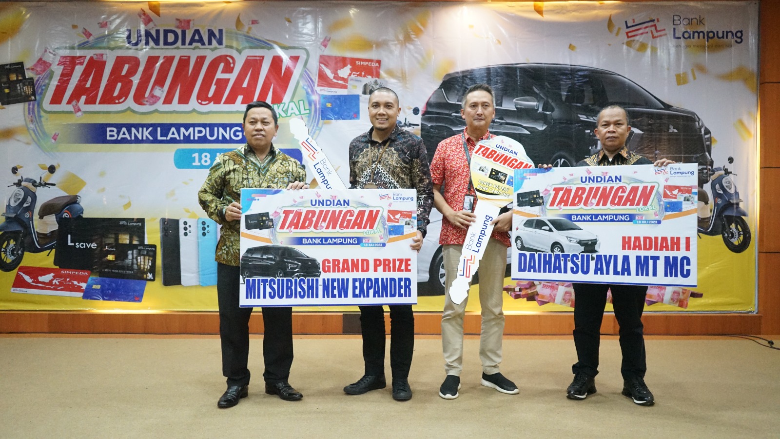 Nasabah KCP Kartini Raih Grand Prize Undian Tabungan Lokal Bank Lampung