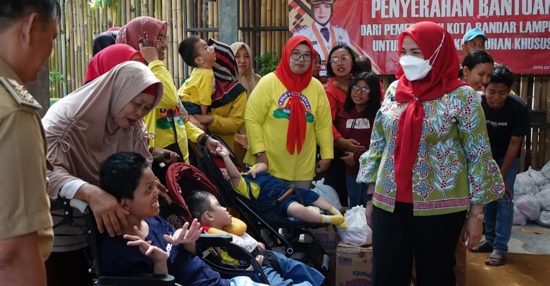 Sambut Hari Anak Nasional, Pemkot Beri Bantuan pada Anak Berkebutuhan Khusus