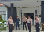 Polres Metro Tempatkan Personil Pasca Sidang Pleno Terbuka Penetapan Perolehan Kursi dan Calon Terpilih Anggota DPRD Kota Metro Pemilu 2024.