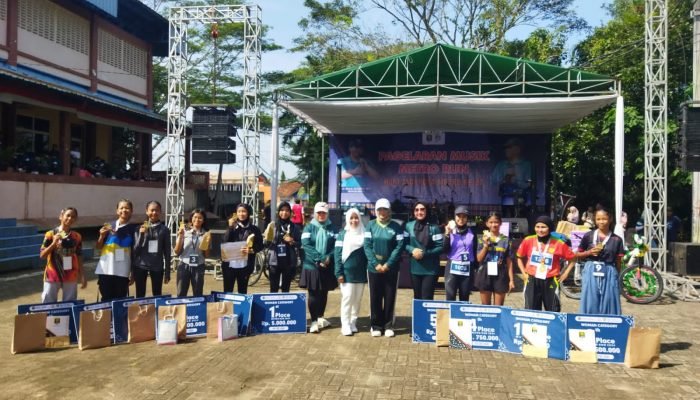 Di Ikuti sekitar 2.000 Peserta, Pemkot Metro Gelar Event Run 12K.