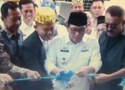 Wahdi Sirajuddin Melounching Kantor Kelurahan Termegah Di Kota Metro.