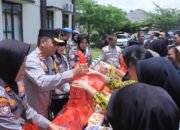 Polres Metro Gelar Pasar Ramadhan, Hingga Sediakan Sembako Gratis Untuk Masyarakat.