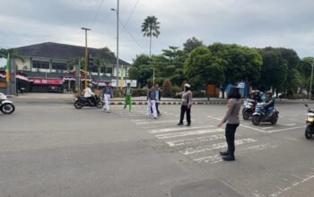 Polwan Polres Metro Gelar Pengaturan Lalu Lintas dalam Rangka HUT Polwan ke-77