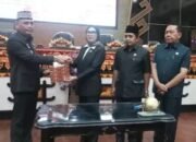 Paripurna DPRD Penandatanganan KUA – PPAS APBD Perubahan 2025.