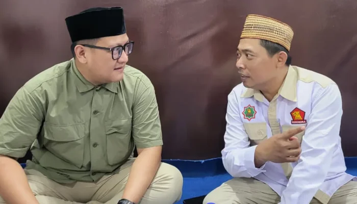 Ahmad Giri Akbar - Zeffry