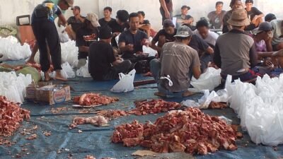 Ahmadi Apresiasi Panitia Penyembelihan Hewan Masjid Taqwa Magelangan Dan Satu Sapi Qurban Dari Presiden RI.