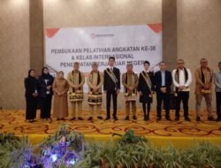 Wali Kota Metro Ingatkan Calon Pekerja Migran Tak Terjebak Euforia Saat Kelak Bekerja di Luar Negeri.