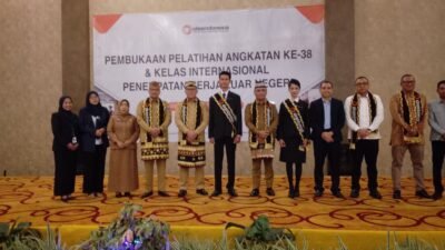 Wali Kota Metro Ingatkan Calon Pekerja Migran Tak Terjebak Euforia Saat Kelak Bekerja di Luar Negeri.