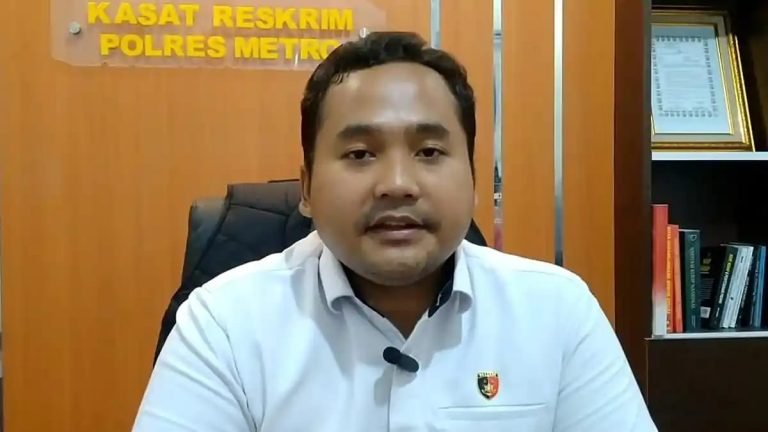 Satreskrim Polres Metro Buru Sisa Komplotan Pengeroyok Yang Kini Berstatus Buron.